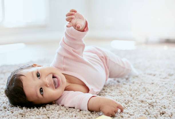 baby girl smile, bottle warmer